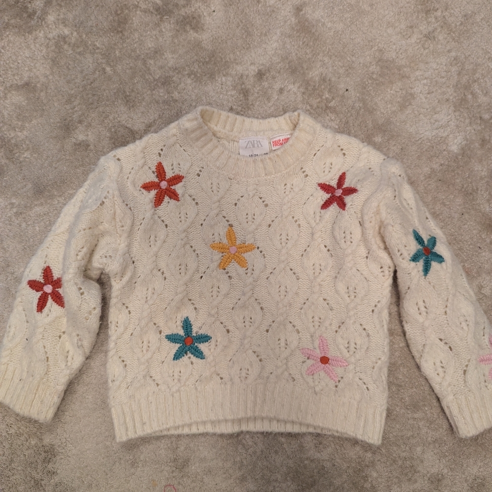 18-24m Zara Cream Sweater with Multicolor Floral Accents